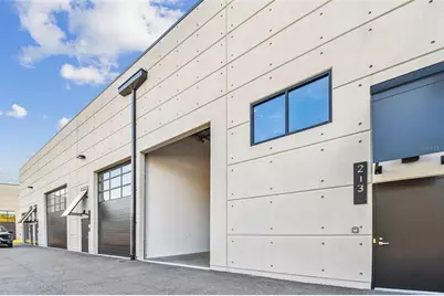 6500 Motor Enclave Way #213, Tampa, FL 33610 - Photo 15