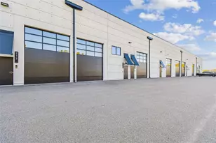 6500 Motor Enclave Wy, Tampa, FL 33610 - Photo 5