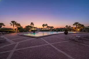 101 Pompano Dr SE, Saint Petersburg, FL 33705 - Photo 25