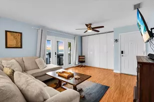 101 Pompano Dr SE, Saint Petersburg, FL 33705 - Photo 7