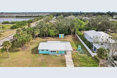 215 17th Street NW, Ruskin, FL 33570 - Photo 31