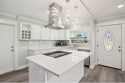 215 17th Street NW, Ruskin, FL 33570 - Photo 9