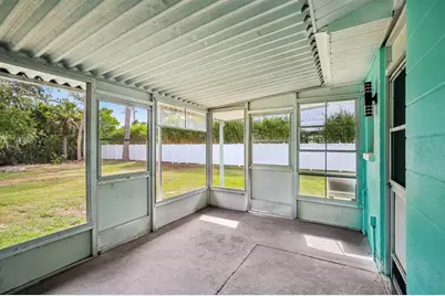 215 17th Street NW, Ruskin, FL 33570 - Photo 23