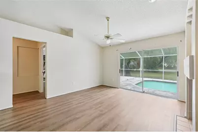 3404 Silverstone Court E, Plant City, FL 33566 - Photo 7