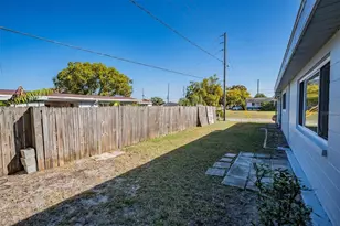 5209 Beacon Hill Dr, New Port Richey, FL 34652 - Photo 35