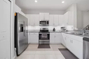 4459 Globe Thistle Dr, Tampa, FL 33619 - Photo 7