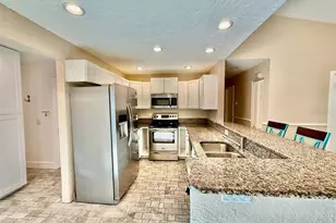 23331 Club Villas Dr, Land O Lakes, FL 34639 - Photo 13