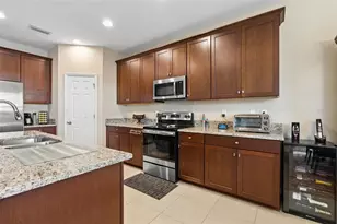 31046 Parrot Reef Ct, Wesley Chapel, FL 33545 - Photo 19