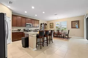 31046 Parrot Reef Ct, Wesley Chapel, FL 33545 - Photo 15