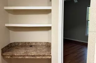 10017 Courtney Palms Blvd, Tampa, FL 33619 - Photo 9