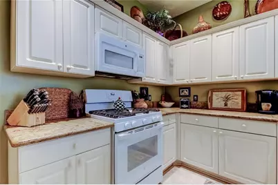 12110 Glencliff Circle, Tampa, FL 33626 - Photo 13