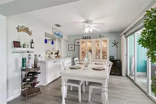 9026 Golden Horseshoe Dr, Seminole, FL 33777 - Photo 9