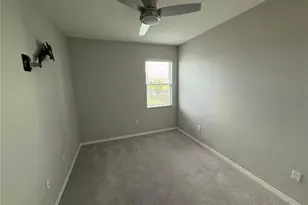 5126 Jackel Chase Dr, Wimauma, FL 33598 - Photo 9