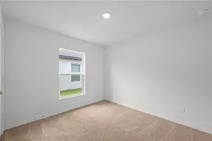 1410 Sarasota Dr, Poinciana, FL 34759 - Photo 11