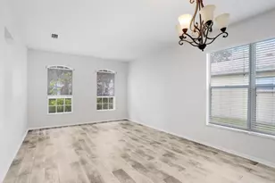 15451 Martinmeadow Dr, Lithia, FL 33547 - Photo 9