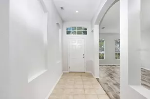 15451 Martinmeadow Dr, Lithia, FL 33547 - Photo 7