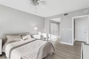 1501 Gulf Blvd, Clearwater Beach, FL 33767 - Photo 21