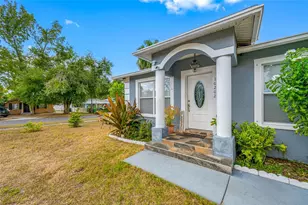 10202 N 16th St, Tampa, FL 33612 - Photo 5