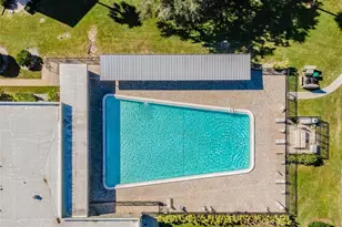 2000 World Pkwy Blvd, Clearwater, FL 33763 - Photo 31