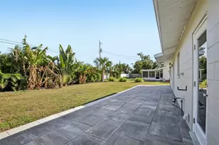 1777 Croton Dr, Venice, FL 34293 - Photo 23