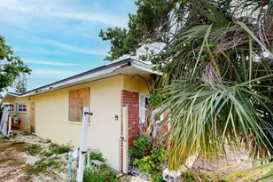 14906 N Bayshore Dr, Madeira Beach, FL 33708 - Photo 25