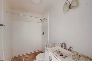 14906 N Bayshore Dr, Madeira Beach, FL 33708 - Photo 7