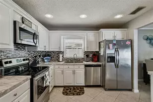 10038 82nd Ln, Seminole, FL 33777 - Photo 13