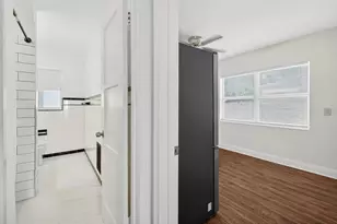 5517 Gulfport Blvd S, Gulfport, FL 33707 - Photo 11