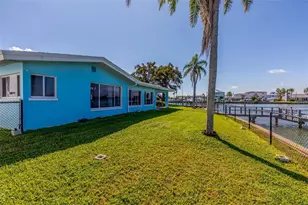 16114 5th St E, Redington Beach, FL 33708 - Photo 29