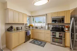 16114 5th St E, Redington Beach, FL 33708 - Photo 7