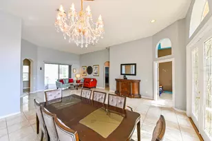 20330 Natures Corner Dr, Tampa, FL 33647 - Photo 5