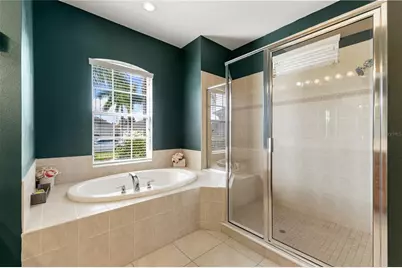 4247 70th Street Circle E, Palmetto, FL 34221 - Photo 11