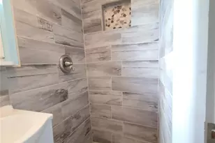 6220 5th Ave S, Saint Petersburg, FL 33707 - Photo 5