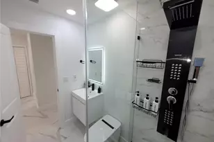 105 Forest Park Ave, Temple Terrace, FL 33617 - Photo 19