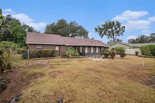 2110 Siloam Springs Dr, Dover, FL 33527 - Photo 21