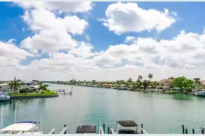 11605 3rd Street E #305, Treasure Island, FL 33706 - Photo 3