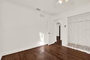 734 37th Ave N, Saint Petersburg, FL 33704 - Photo 19
