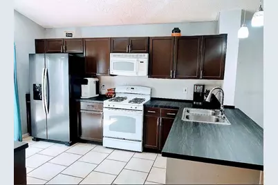 755 Cape Cod Circle, Valrico, FL 33594 - Photo 5