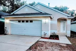 755 Cape Cod Cir, Valrico, FL 33594 - Photo 1