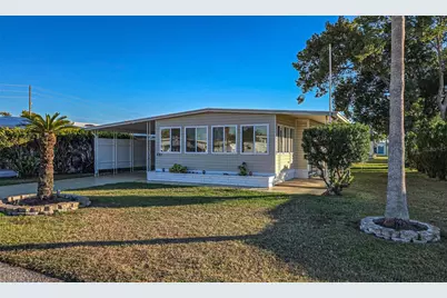 36708 Niles Drive, Zephyrhills, FL 33542 - Photo 1