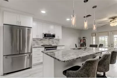 6565 Green Valley, Seminole, FL 33777 - Photo 13