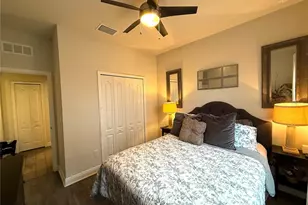 11104 Spring Point Cir, Riverview, FL 33579 - Photo 7