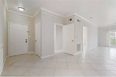 4304 Bayside Village Drive #103, Tampa, FL 33615 - Photo 5