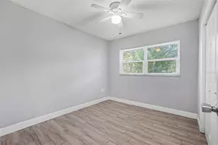 1802 E Wood St, Tampa, FL 33604 - Photo 9