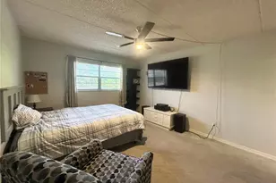 2275 62nd Ave N, Saint Petersburg, FL 33702 - Photo 11