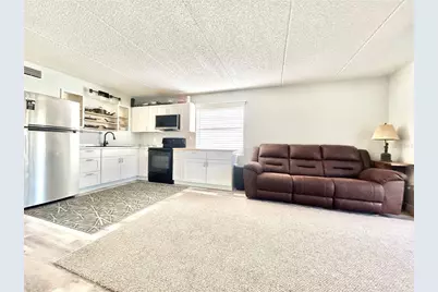 2275 62nd Avenue N #101, Saint Petersburg, FL 33702 - Photo 9