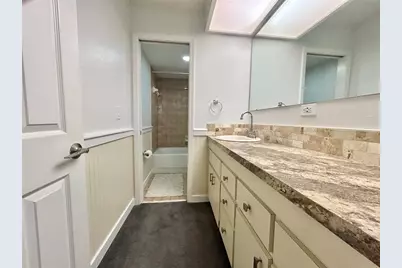 2275 62nd Avenue N #101, Saint Petersburg, FL 33702 - Photo 13
