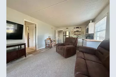 2275 62nd Avenue N #101, Saint Petersburg, FL 33702 - Photo 7