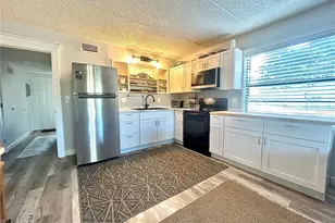 2275 62nd Ave N, Saint Petersburg, FL 33702 - Photo 5