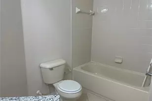 1228 Bensbrooke Dr, Wesley Chapel, FL 33543 - Photo 17